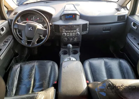 2010 Mitsubishi Endeavor Se z USA, uszkodzony, nr VIN 4A4JN3AS8AE005273